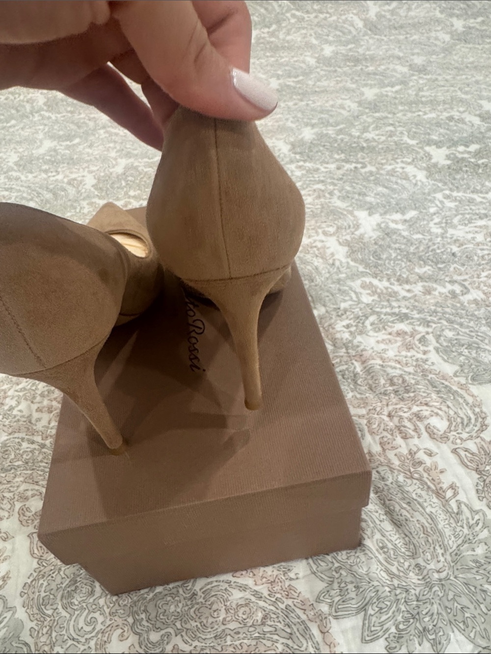 Gianvito Rossi Taupe Suede Pointed-Toe Pumps - Picture 4 of 5